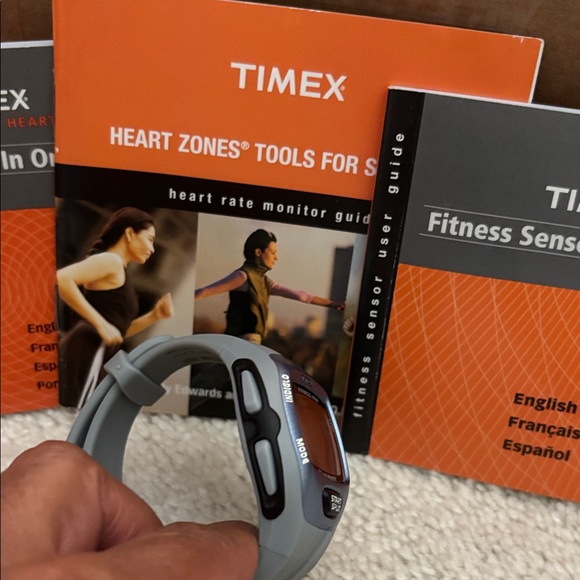 Timex Gray Digital Heart Zone Smartwatch NWOT 2/$20 - Picture 6 of 9